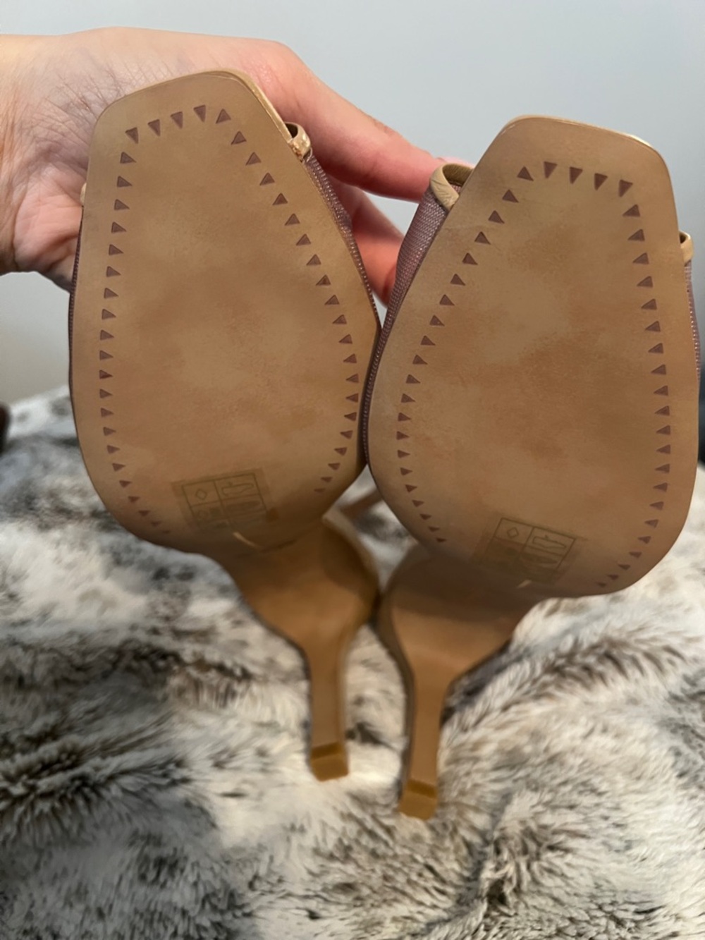 Heels - Picture 3 of 3